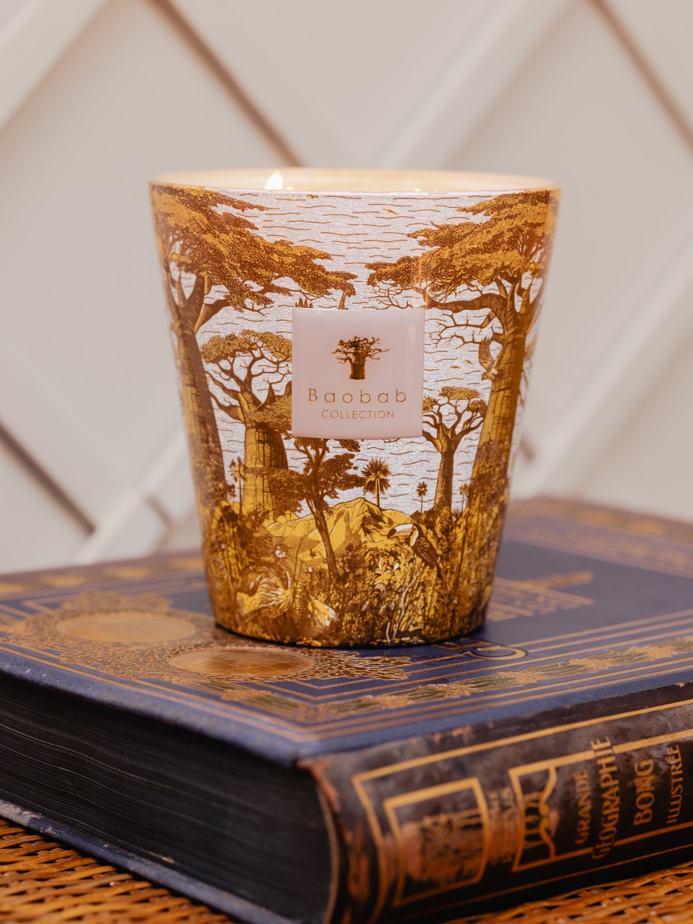 SCENTED CANDLE SACRED TREES BOUNKANI