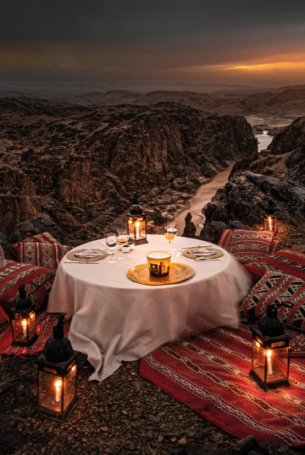 FESTIVE TABLES BY SERGE ANTON