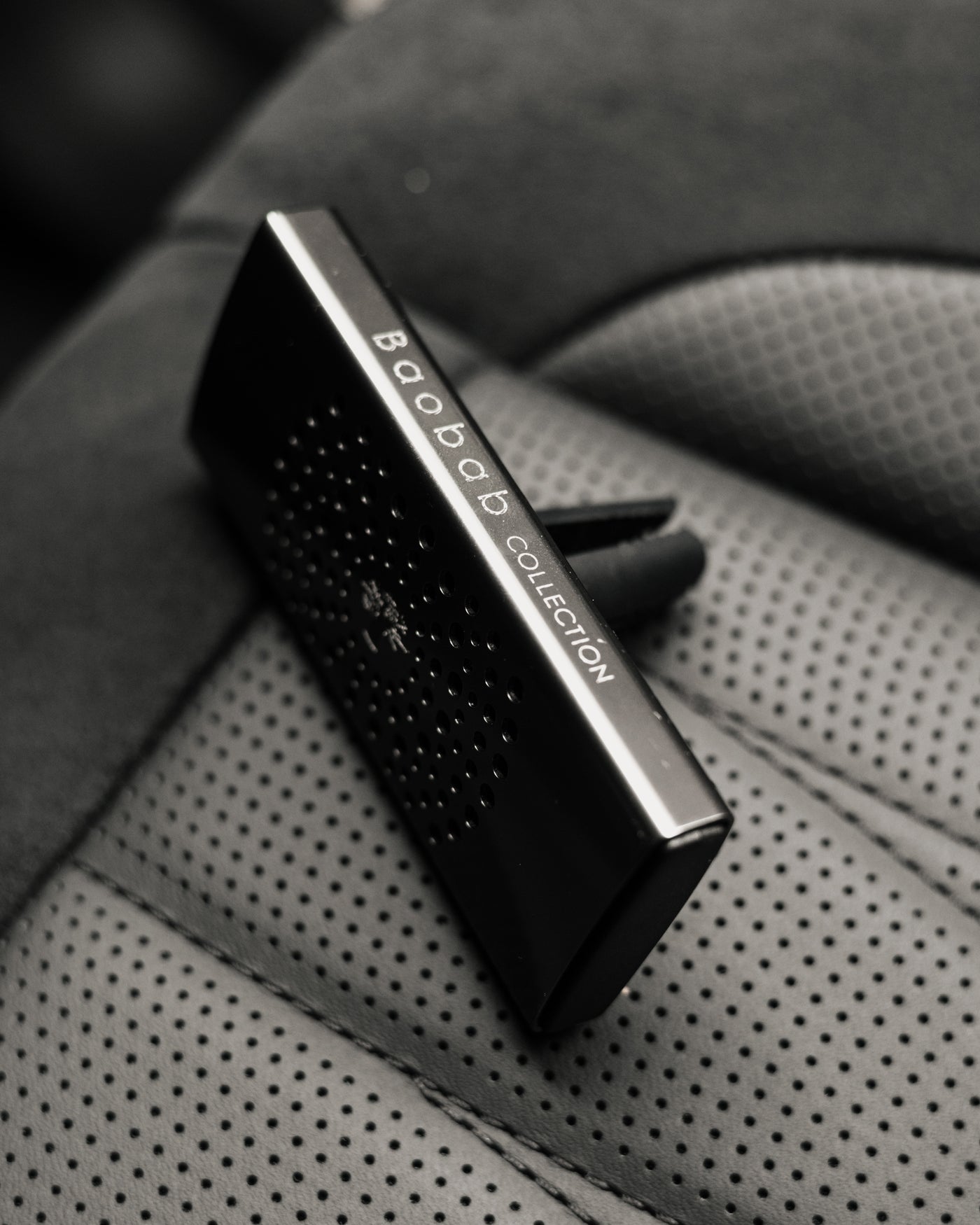CAR DIFFUSER BLACK PEARLS