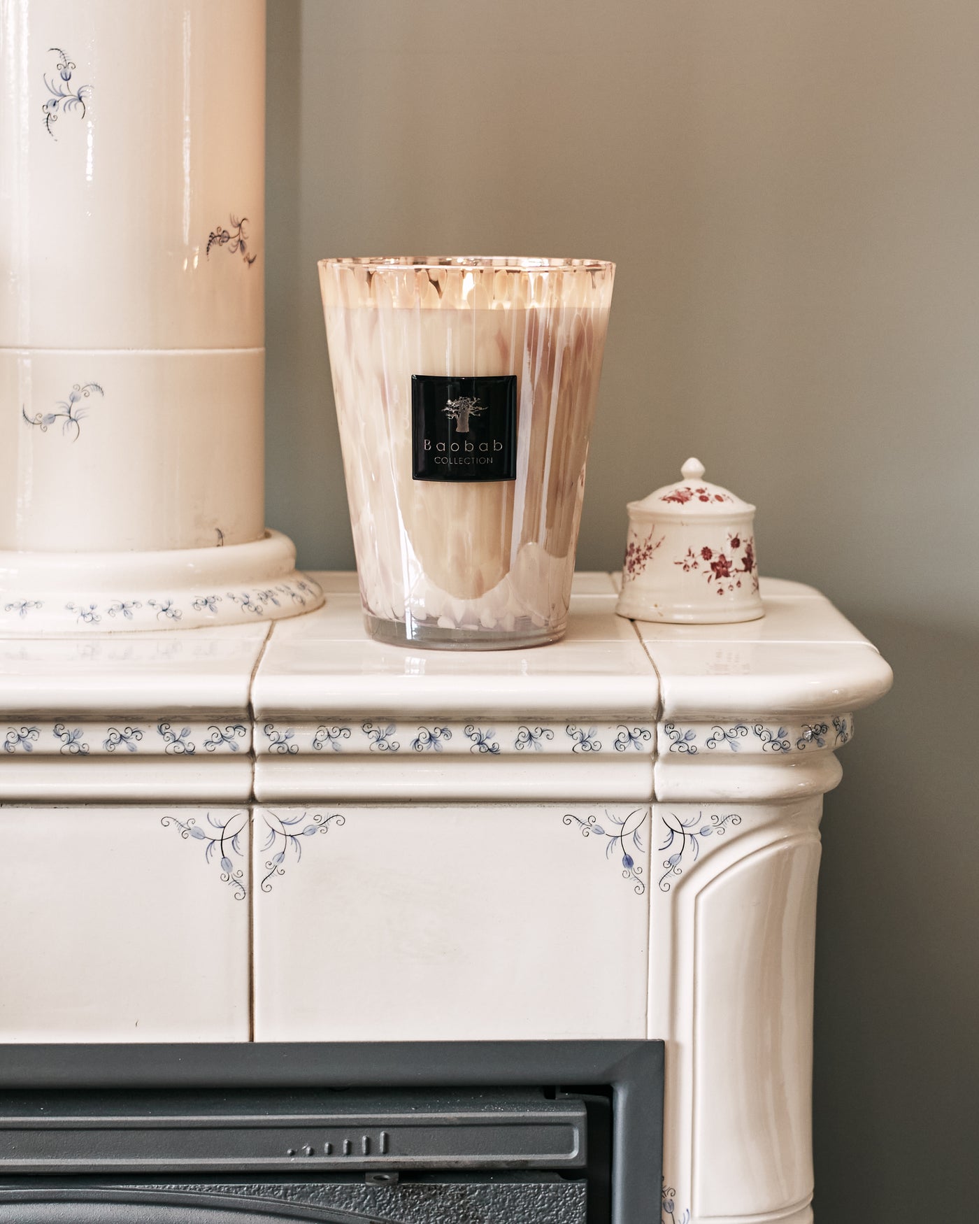SCENTED CANDLE WHITE PEARLS